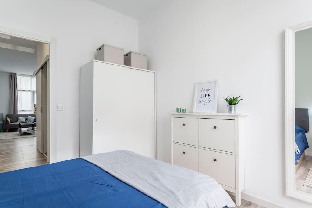 Apartamento Nuevo Cerca De La Playa Y Del Centro Валенсія Екстер'єр фото